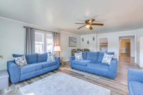 Bright Shelby Cottage with Deck and Creek Views!